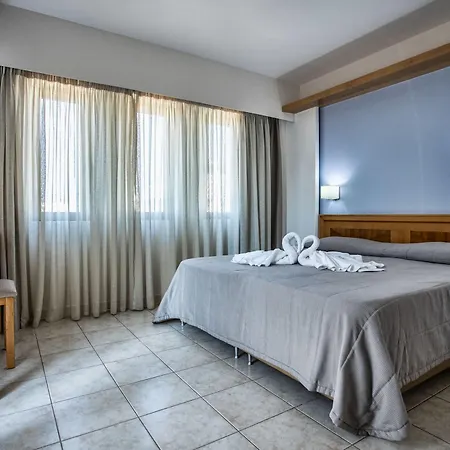 Mary & Mary Royal Aparthotel