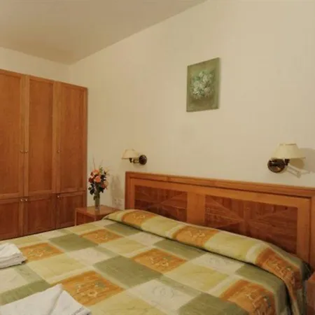 Mary & Mary Royal 3* Platanes (Rethymno)